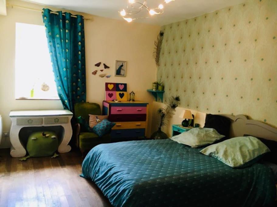 Maison Face A L'Etang Precy Екстер'єр фото